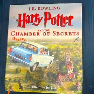 Harry Potter and The Chamber of Secrets (illustrated book)